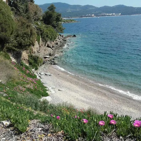 Elegant With Sea View In | 93 Sqm Neos Marmaras