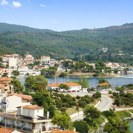 Elegant With Sea View In | 93 Sqm Apartment Neos Marmaras