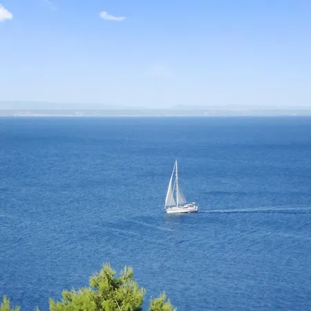 Elegant With Sea View In | 93 Sqm Neos Marmaras