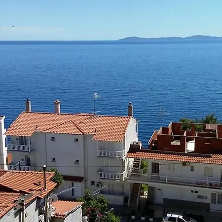 Elegant With Sea View In | 93 Sqm Apartment *